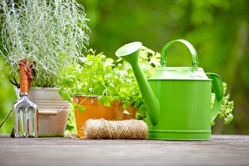 UK governing law and final terms for gardening services